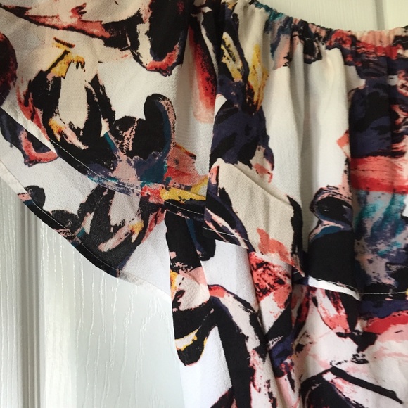 New Bar III Floral Print Off the Shoulder Top - Picture 7 of 8